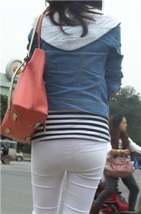 性感白裤小妹透明内痕[161M/MP4]