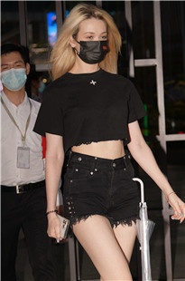 大白腿洋妞3A7108[2.73G]