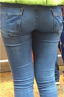 蓝牛小妹PP圆又紧[113M/MOV]