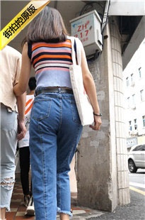 极品七分牛仔裤美眉[301M/MP4]