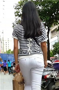 白裤妹子娇小玲珑[296M/MP4]