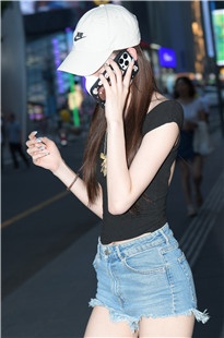 身材高挑白嫩邻家小妹3A6288[1.88G]