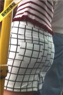 公交车超紧格子包臀裙shaofu[364M/MOV]