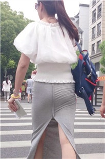 【雷神原创作品】送宝宝归来的开叉紧身长裙MM[808M/MP4]