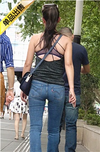 4K-街拍两个紧绷牛仔裤饱满圆润翘屯M013[1.13G]