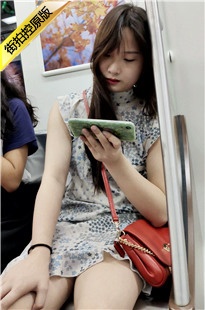 4K-地铁上的极品美女[717M/MP4]