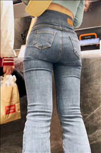 气质丰满的紧身牛仔裤少女KL161[3.96G]