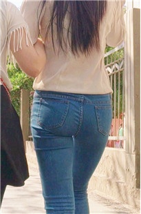 极品蓝牛紧臀MM，扭动PP的样子很美[144M/MP4]