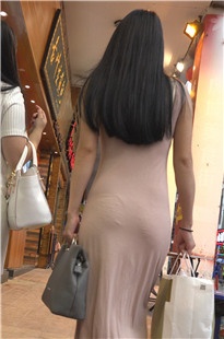 贴身长裙透性感内痕美女JS135[2.7G]