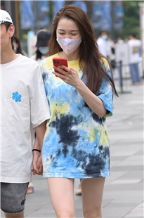 周一微醺看长腿美女3A6966[1.21G]