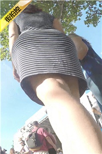 跟拍三个连衣裙姓感饱满风臀洋妞[206M/MP4]