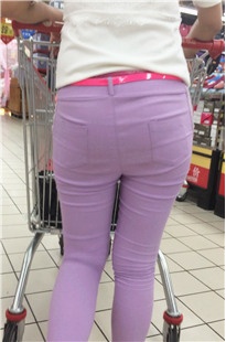 超市紫色紧身裤MM[190M/MOV]