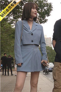 4K-性感短裙街拍高跟皮靴美女DJ572[515M]