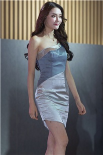 车展上的极品美屯车模3A1632[1.52G]