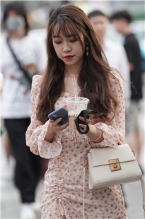 漂亮可爱的女孩 好想疼爱3A1115[812M]