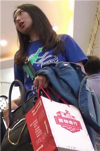 【纳兰xing急原创作品】颜值高身材好[856M/MP4]