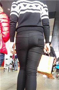 肥臀黑裤美MM[1.12G/MP4]