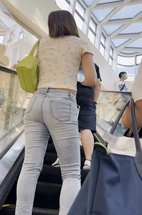 极品的丰满宽屯紧牛小姐姐KL140[1.77G]