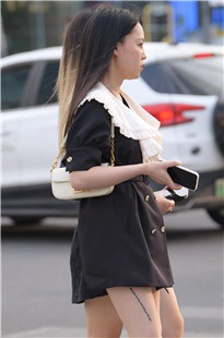 小妞清纯甜美楚楚动人3A7278[2.02G]