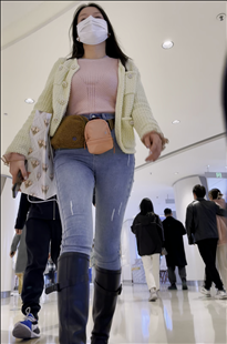 极品气质长靴紧牛小姐姐KL088[993M]