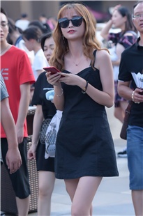 逛街的美女3A1151[1.83G]