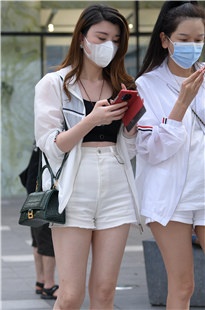 我想和她一起去度假3A5377[1.31G]