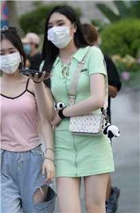 白皙美腿女生3A4435[2.06G]