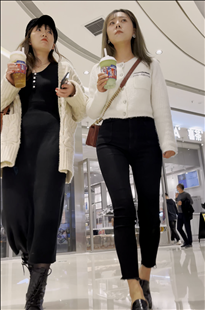 小姐姐腿细屯紧三角区饱满KL060[705M]