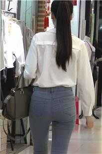 丰满翘臀马尾少女活力十足[92M/MP4]