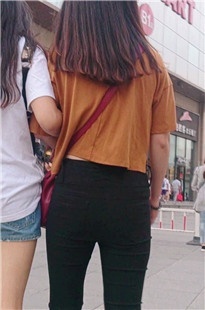 宽臀打底裤大学生[96M/MP4]