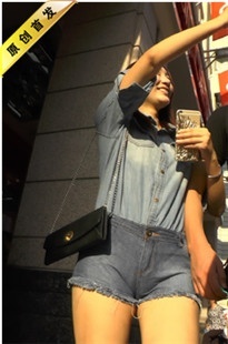 【幽明作品】超短紧牛吸烟美女[MP4/608MB]