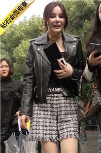 4K-短裤长腿SW街拍高跟气质美女DJ323[677M]