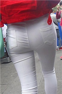 这样的内痕紧身白裤美臀看着也是醉呀[202M/MP4]