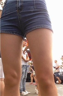 蓝牛热裤美MM饱满的前三角区[527M/MTS]