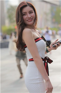 漂亮的白色包屯裙美女MJ2654[1.53G]