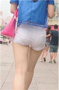白色热裤细腿MM身材好[185M/MP4]