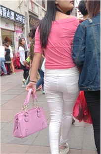 靓丽MM翘臀身材好[317M/MP4]