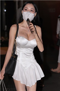 性感的吊带女孩MJ2694[4.98G]