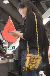 高挑蓝牛饱满丰屯长发大美女JS348[9G]