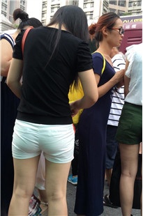 白紧热裤小妹[192M/MOV]