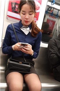 4K-街拍黑丝制服OL[991M]