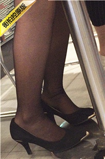 【醉爱作品】黑丝高跟MM晾丝腿[533M/MOV]
