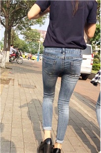 高跟长腿紧身牛仔OL [127M/MOV]