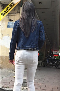 白色紧身裤长发妹子[283M/MP4]