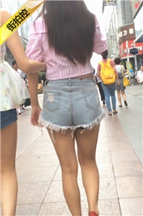 粉衬衣蓝色热裤翘臀长发小妹[192M/MOV]