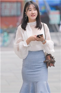 笑容甜美，女人味的小姐姐3A4082[1.16G]