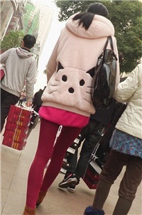 极品红色SW大长腿[354M/AVI]