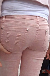 粉色牛仔裤美眉[55.8M/MP4]