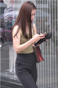 高挑气质美女一枚3A4043[751M]