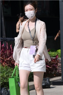 雪白肌肤轻熟女3A7183[854M]